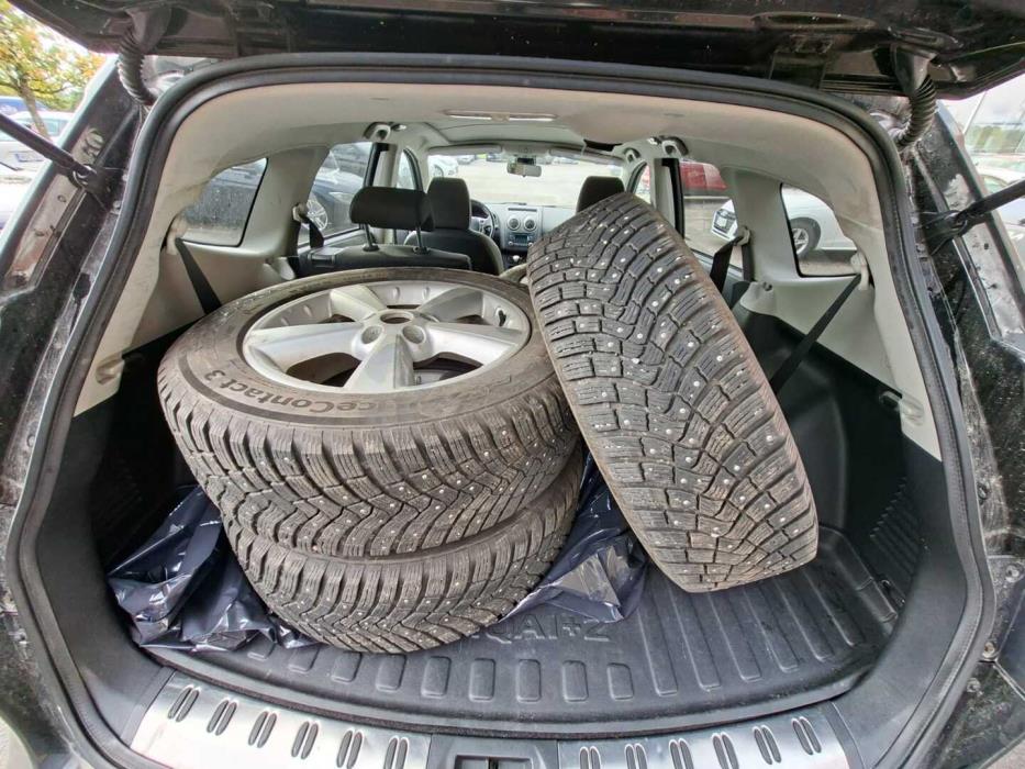 NISSAN Qashqai+2 2012