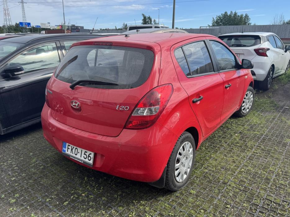 HYUNDAI i20 2011