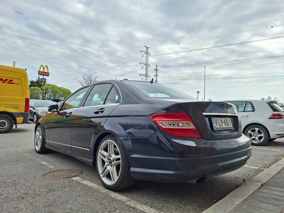 MERCEDES-BENZ C 2010