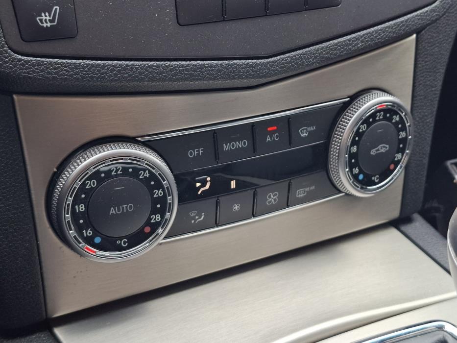 MERCEDES-BENZ C 2010