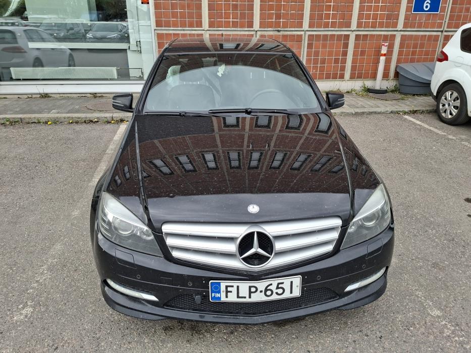 MERCEDES-BENZ C 2010