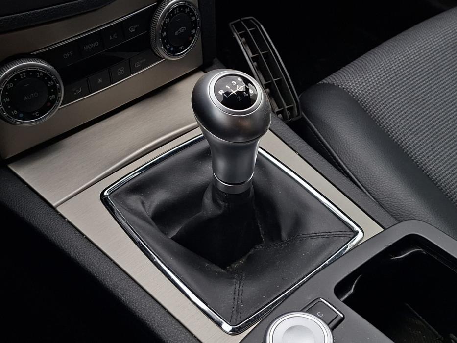 MERCEDES-BENZ C 2010