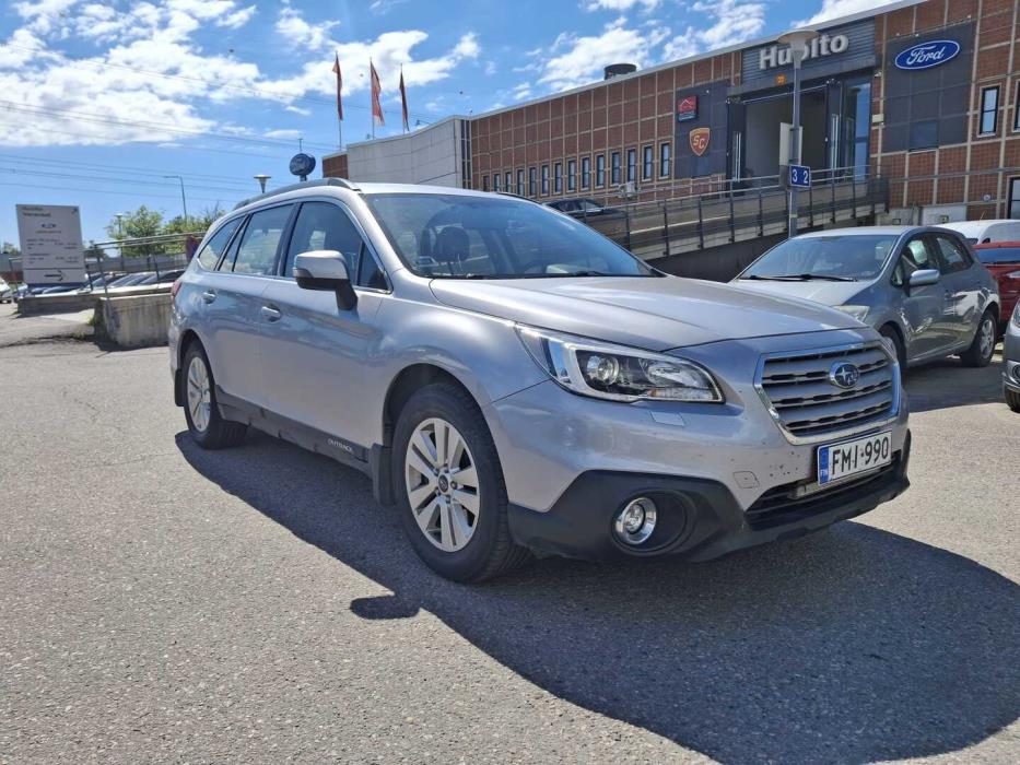 SUBARU Outback 2016