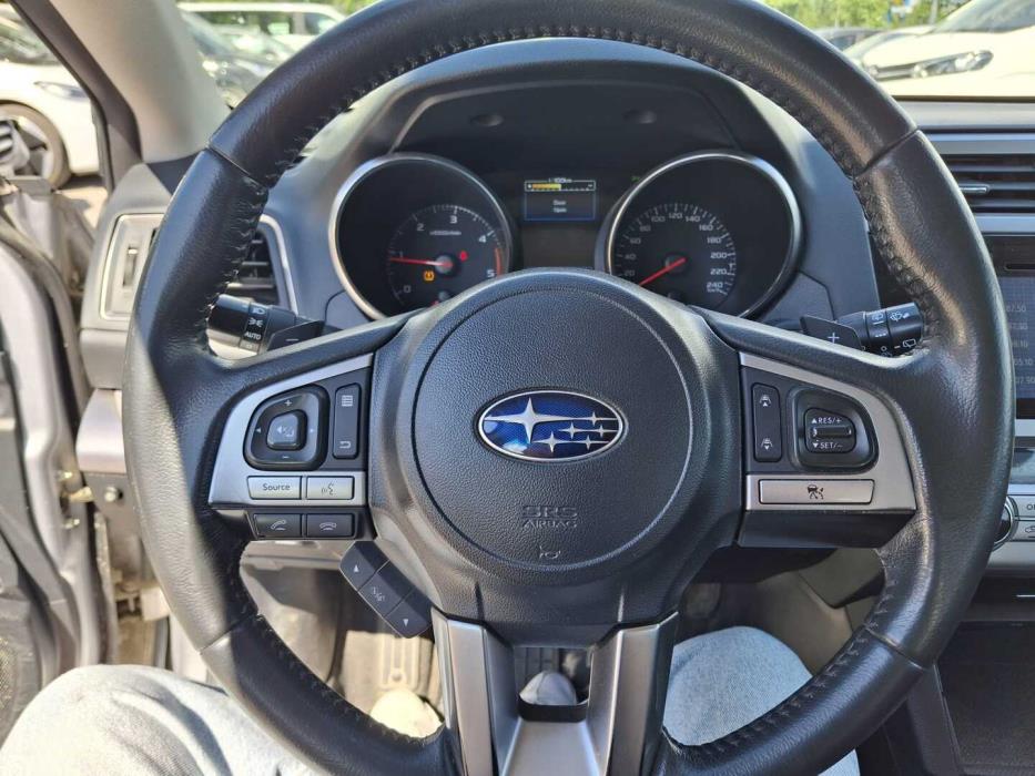 SUBARU Outback 2016