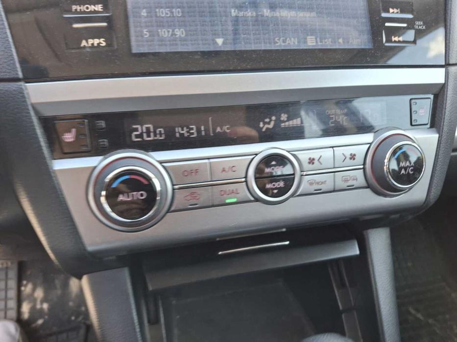 SUBARU Outback 2016