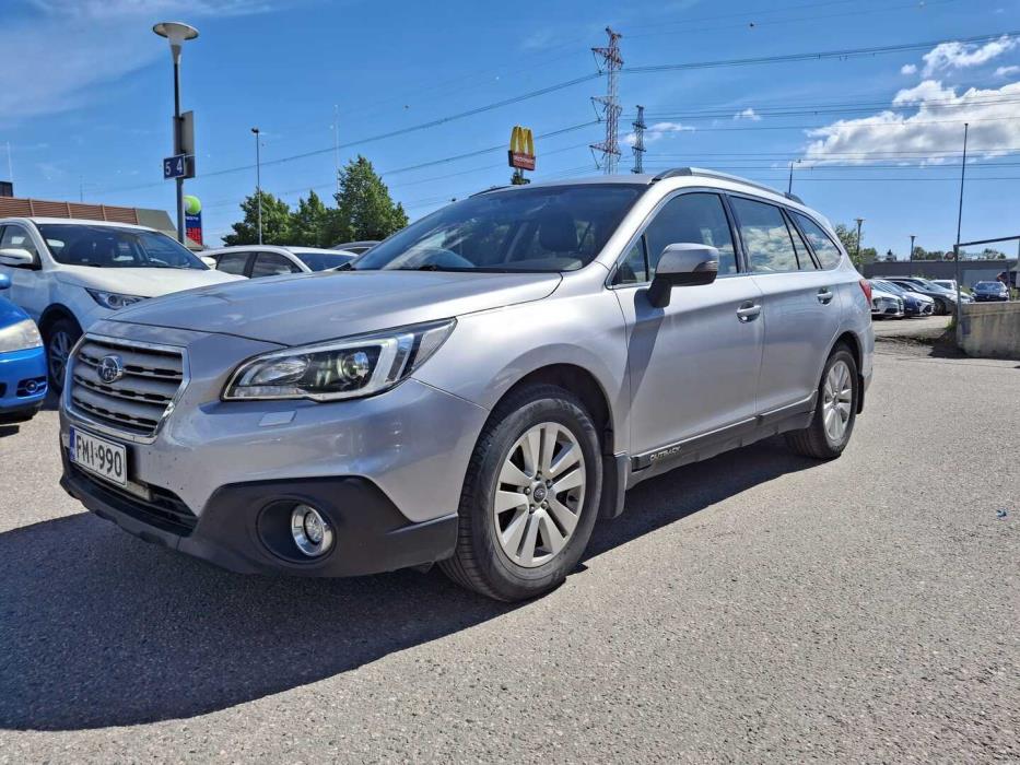 SUBARU Outback 2016