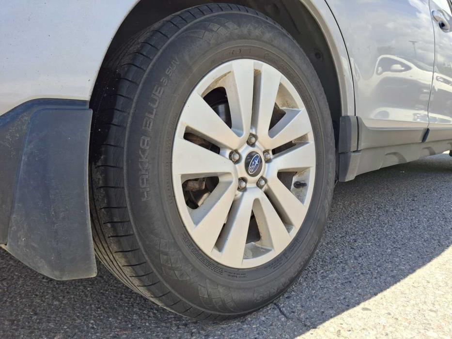 SUBARU Outback 2016