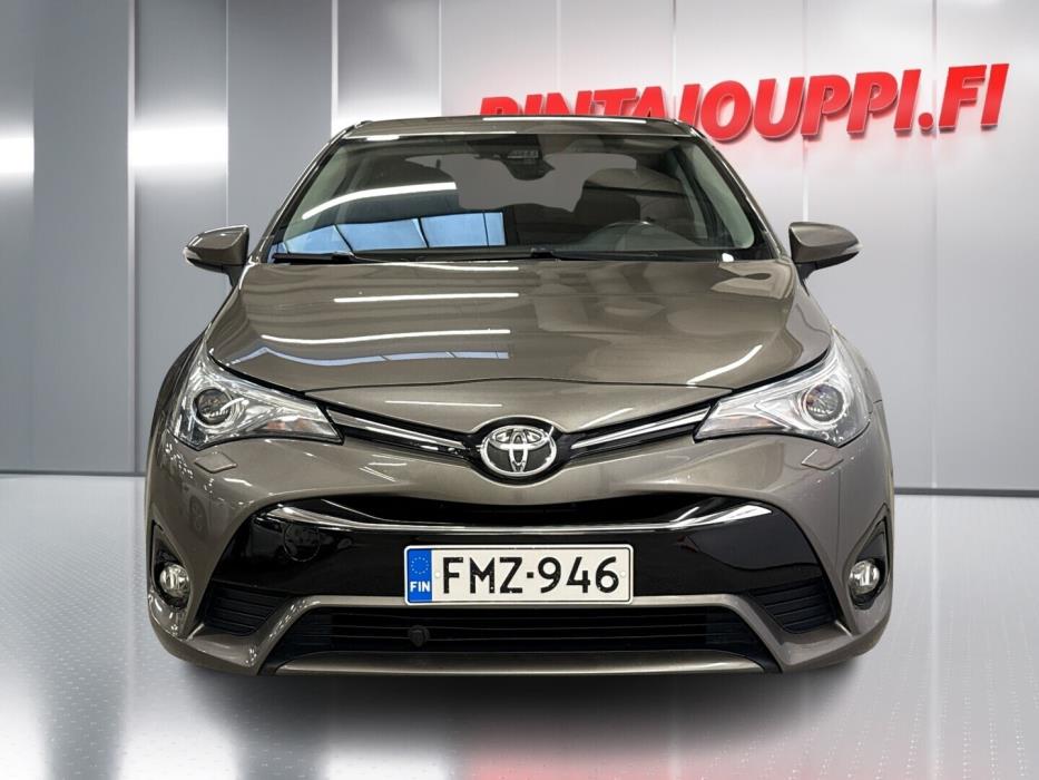 TOYOTA Avensis 2018