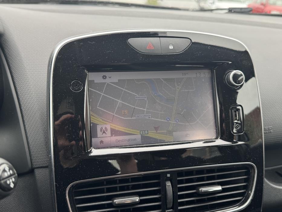 RENAULT Clio 2018