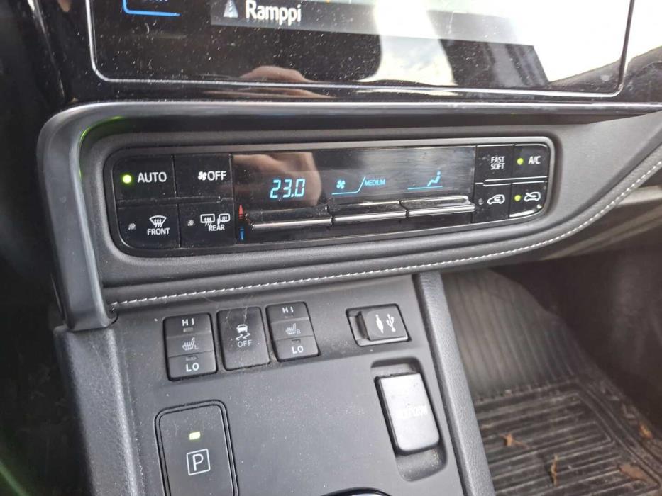 TOYOTA Auris 2018