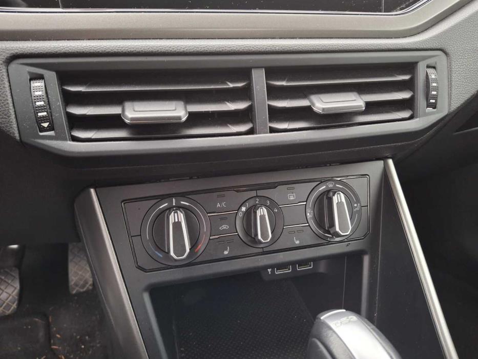 VOLKSWAGEN Polo 2019