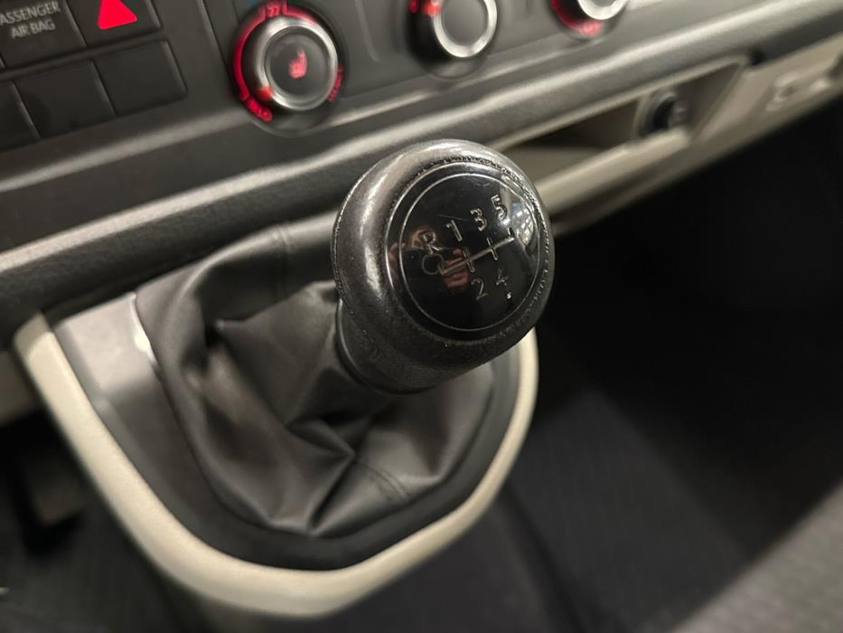 VOLKSWAGEN Transporter 2019