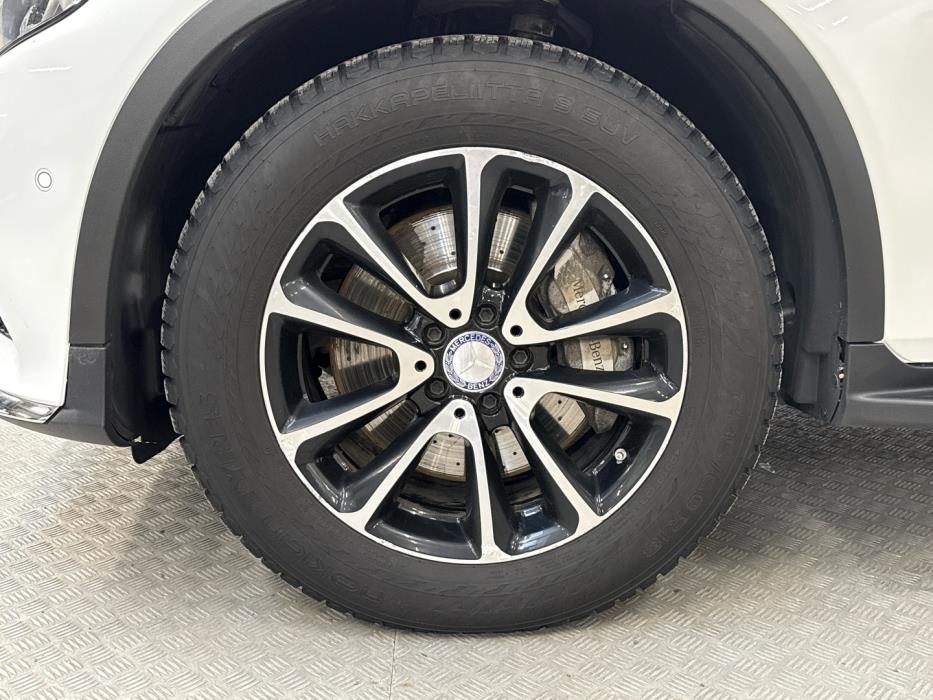 MERCEDES-BENZ GLC 2016