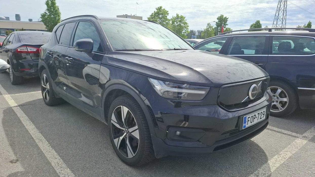 VOLVO XC40 2022