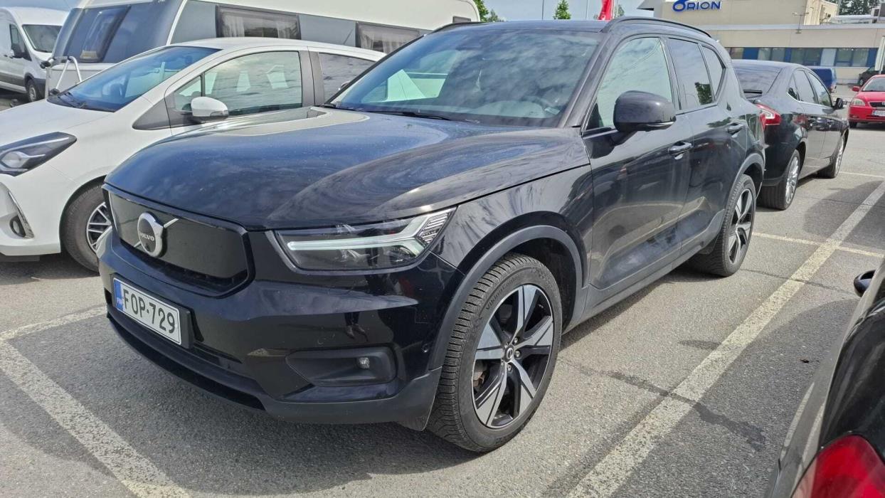 VOLVO XC40 2022