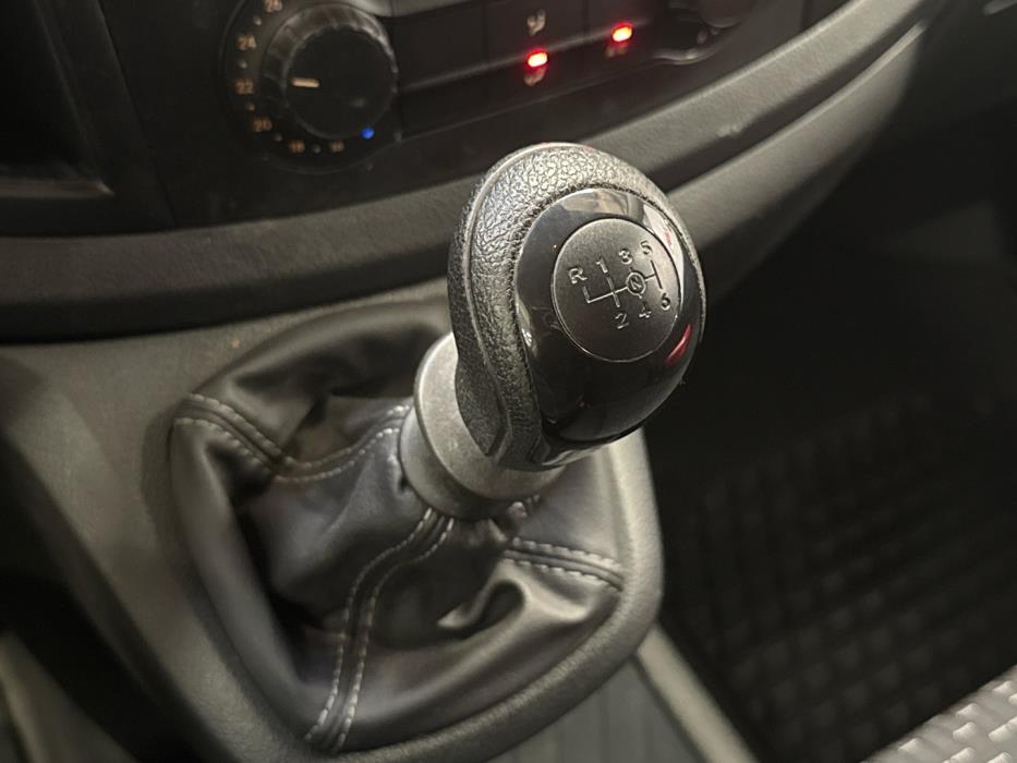 MERCEDES-BENZ Vito 2022
