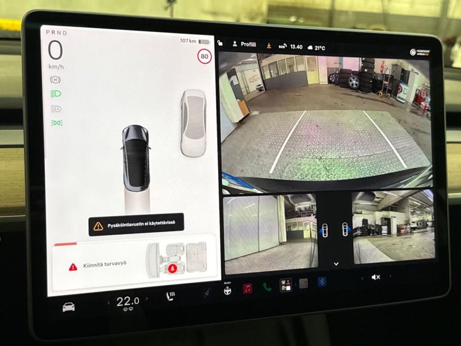 TESLA Model 3 2021