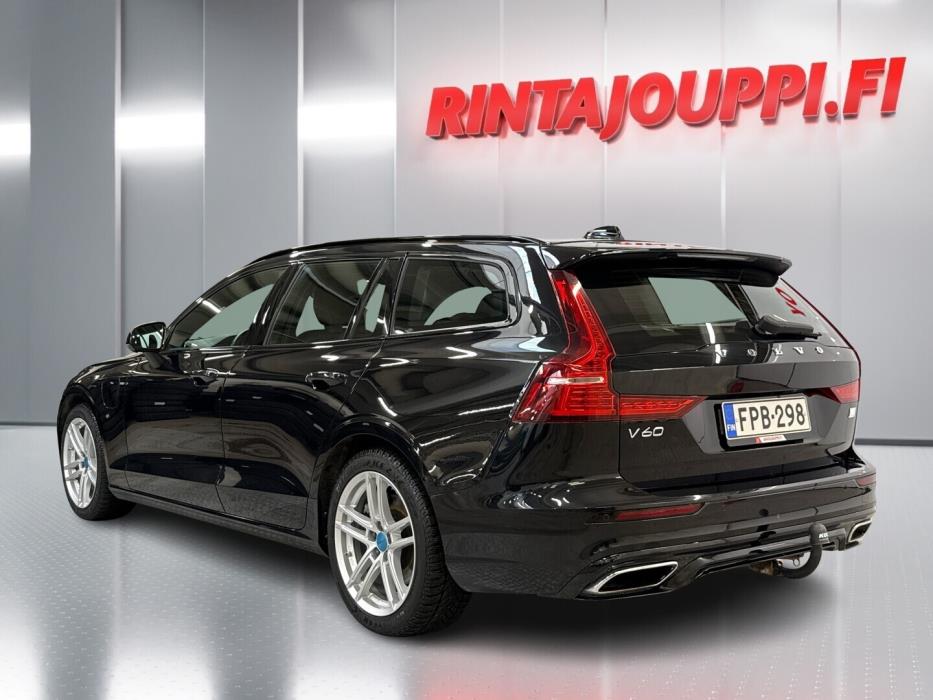 VOLVO V60 2022