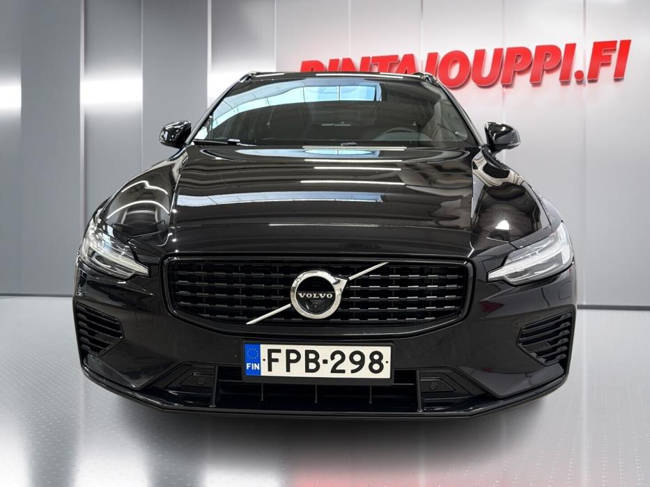 VOLVO V60 2022