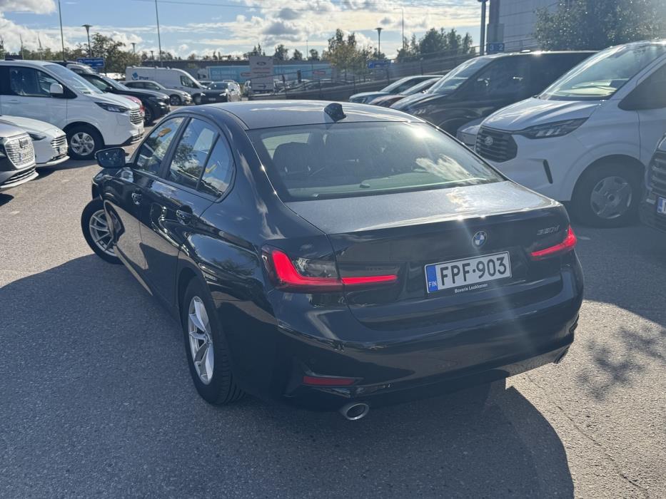 BMW 320 2022