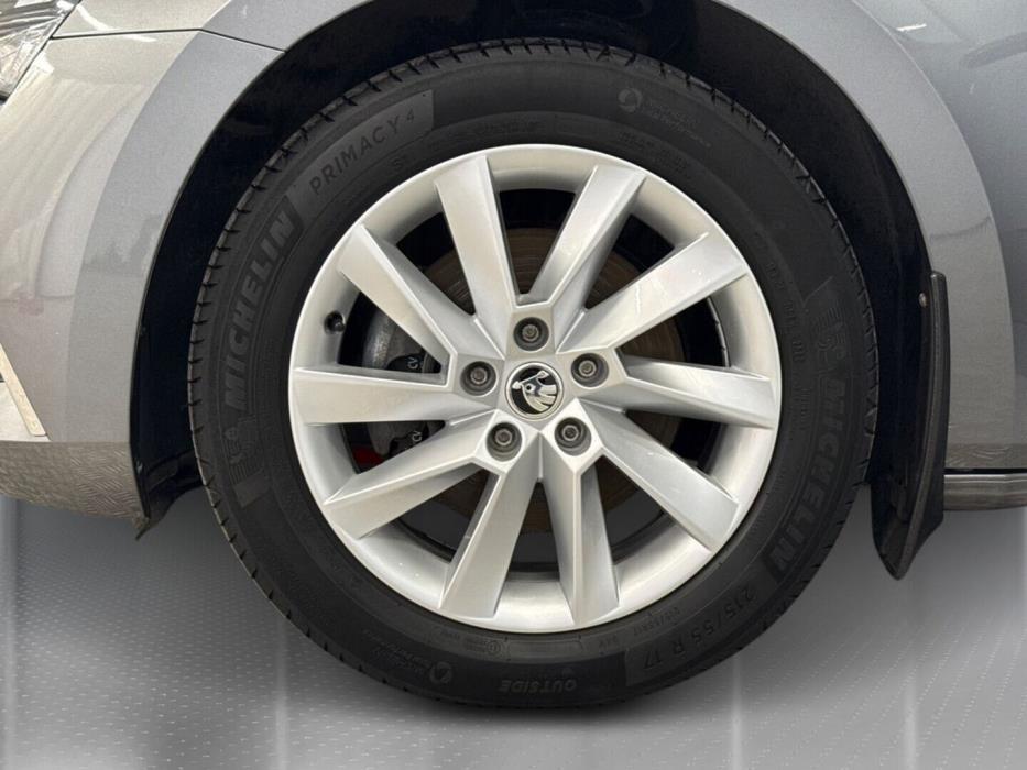 SKODA Superb 2023