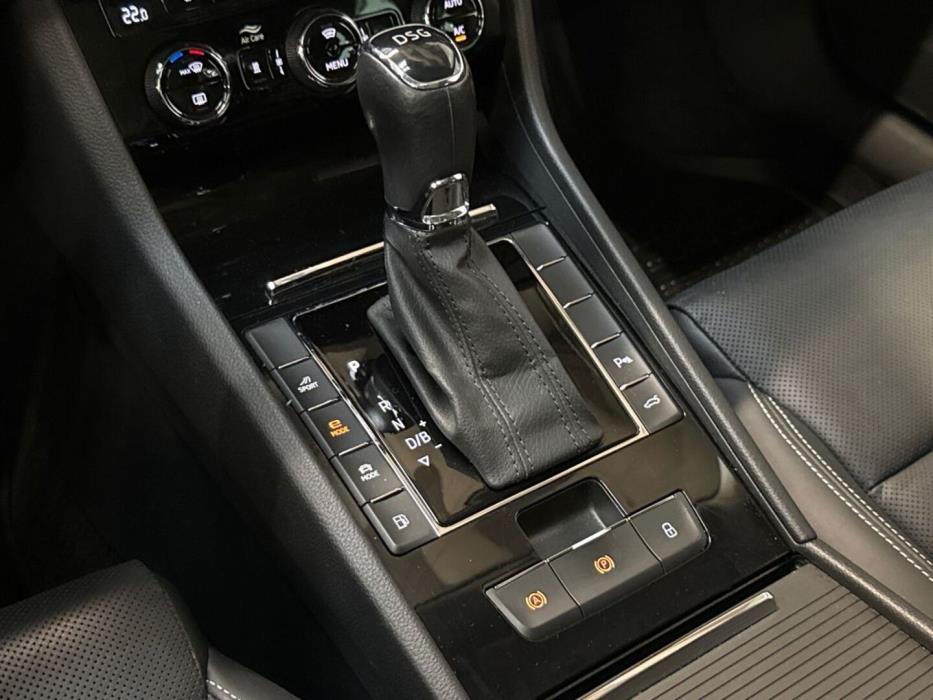 SKODA Superb 2021