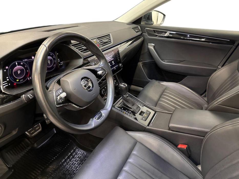 SKODA Superb 2021