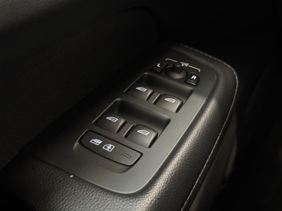VOLVO V60 2020