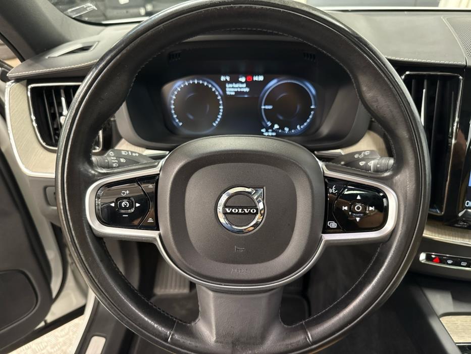 VOLVO XC60 2018