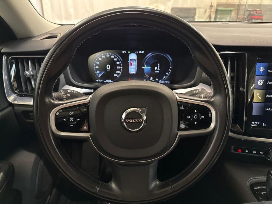 VOLVO V60 2020