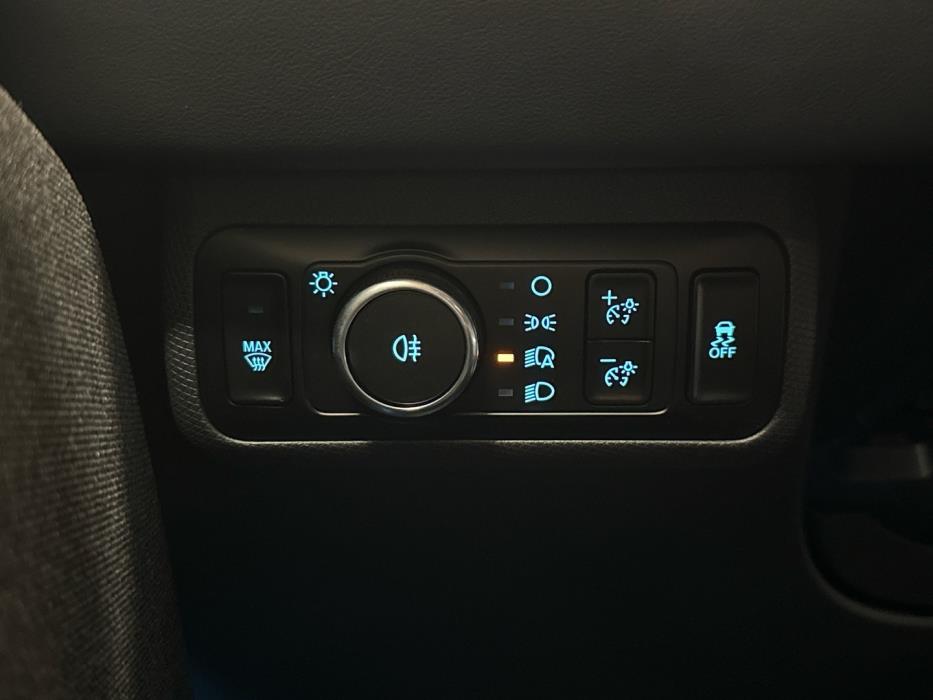 FORD Mustang Mach-E 2025