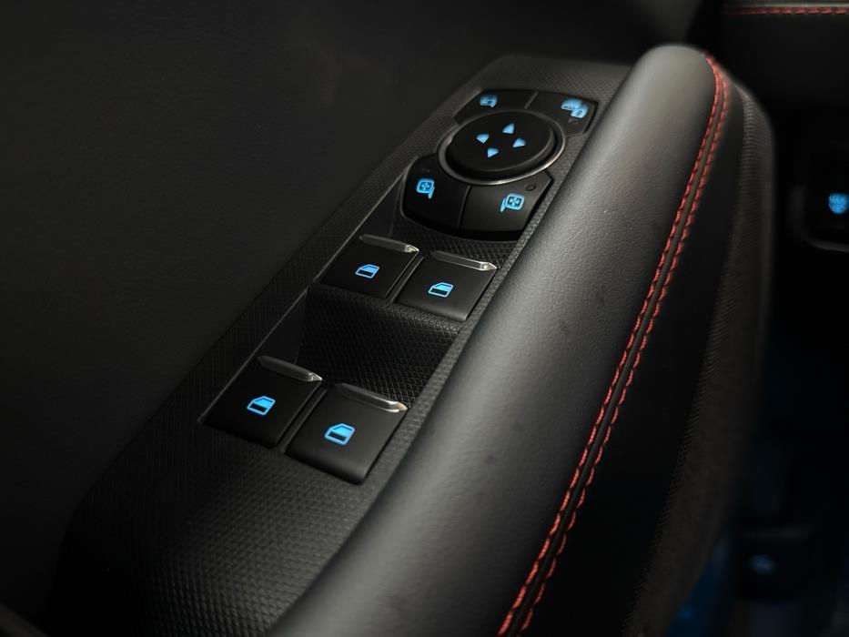 FORD Mustang Mach-E 2025