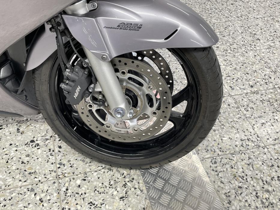 HONDA ST 2002
