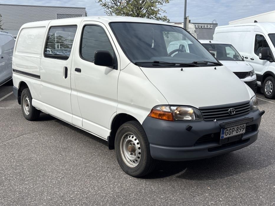 TOYOTA Hiace 2006