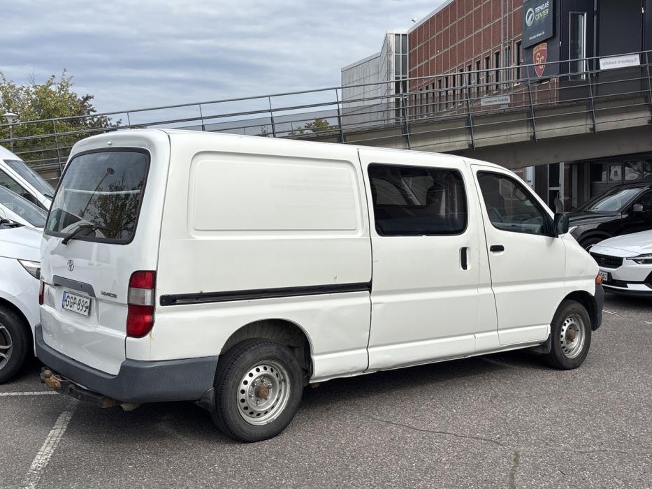 TOYOTA Hiace 2006