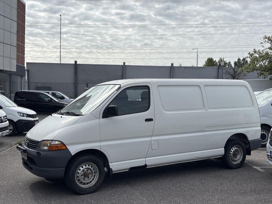 TOYOTA Hiace 2006