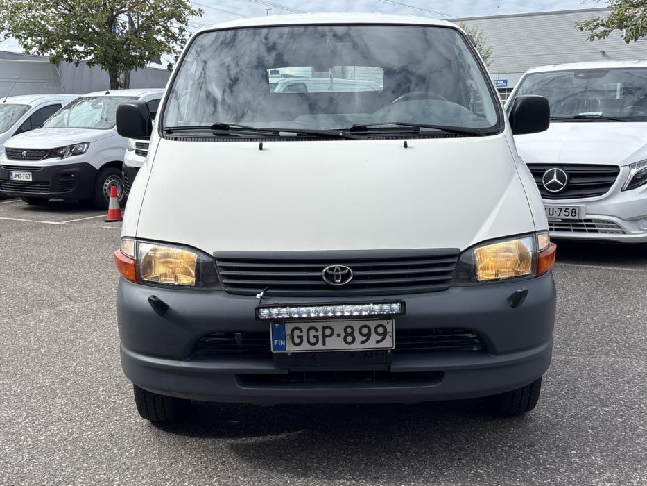 TOYOTA Hiace 2006