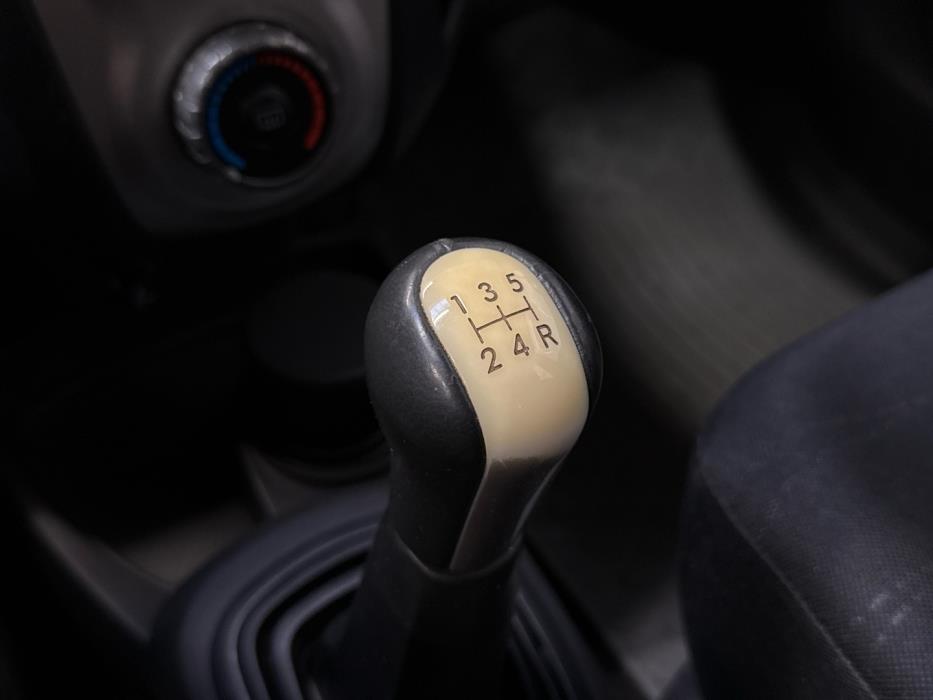 TOYOTA Yaris 2007