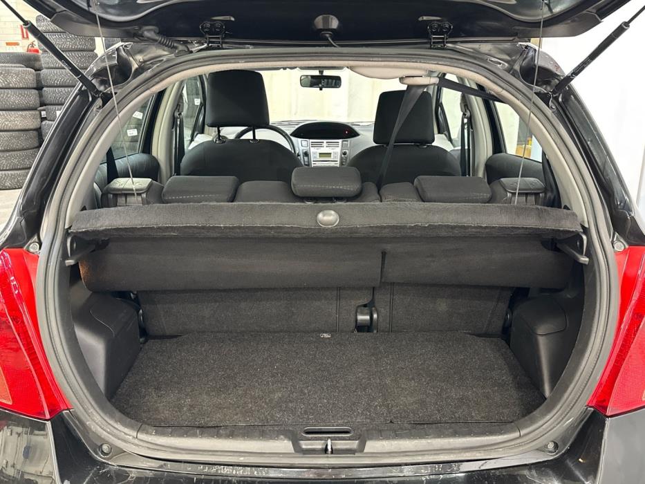 TOYOTA Yaris 2007