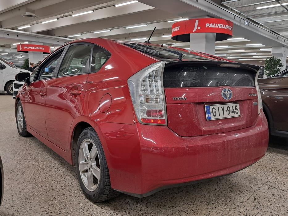 TOYOTA Prius 2011