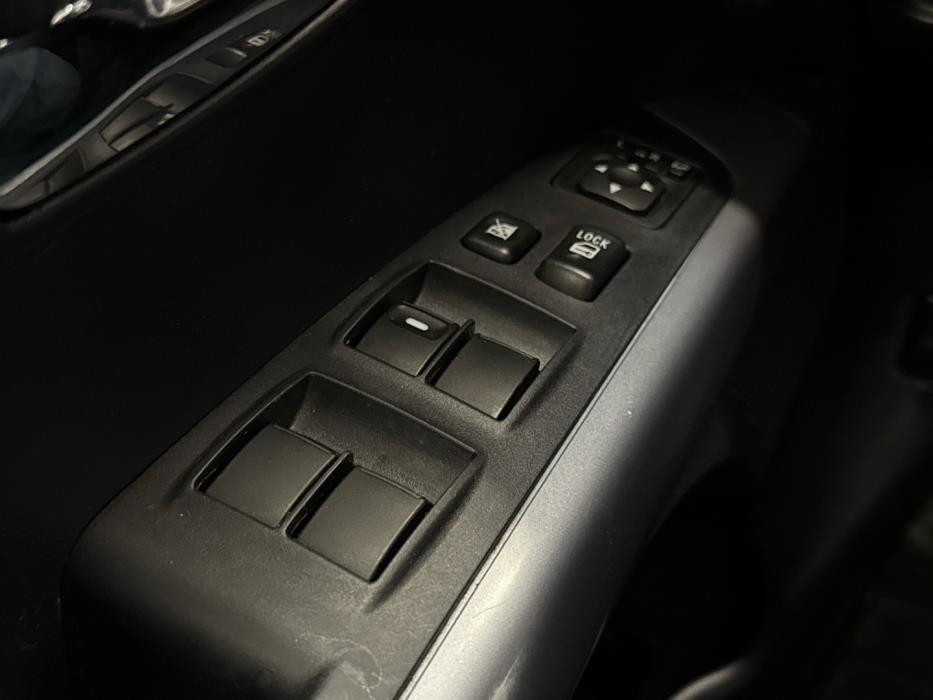 MITSUBISHI Outlander 2011