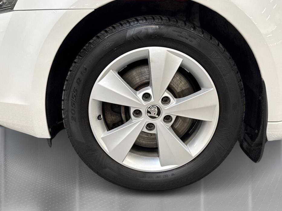 SKODA Octavia 2013