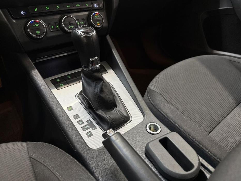 SKODA Octavia 2013