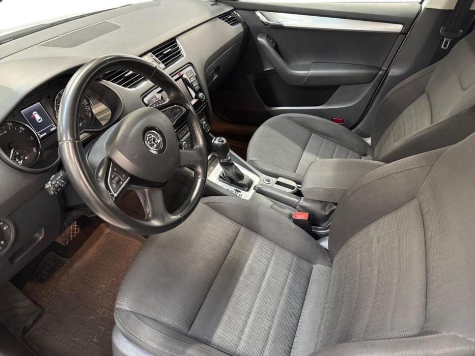 SKODA Octavia 2013