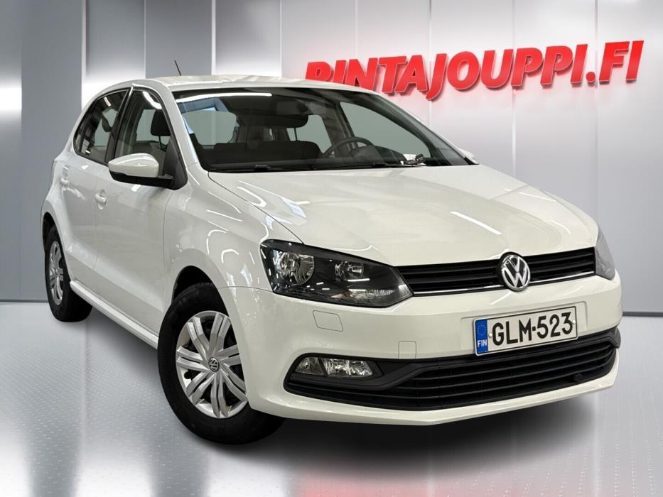 VOLKSWAGEN Polo 2015