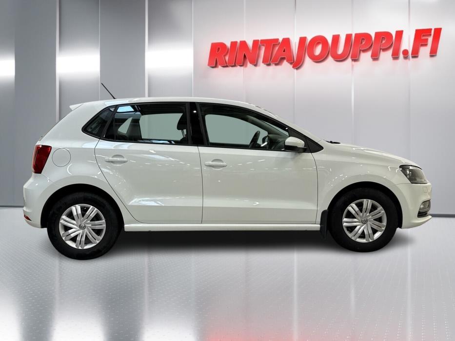 VOLKSWAGEN Polo 2015