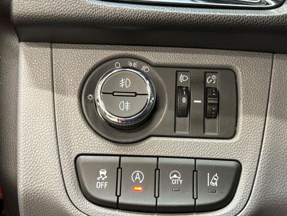 OPEL Karl 2016