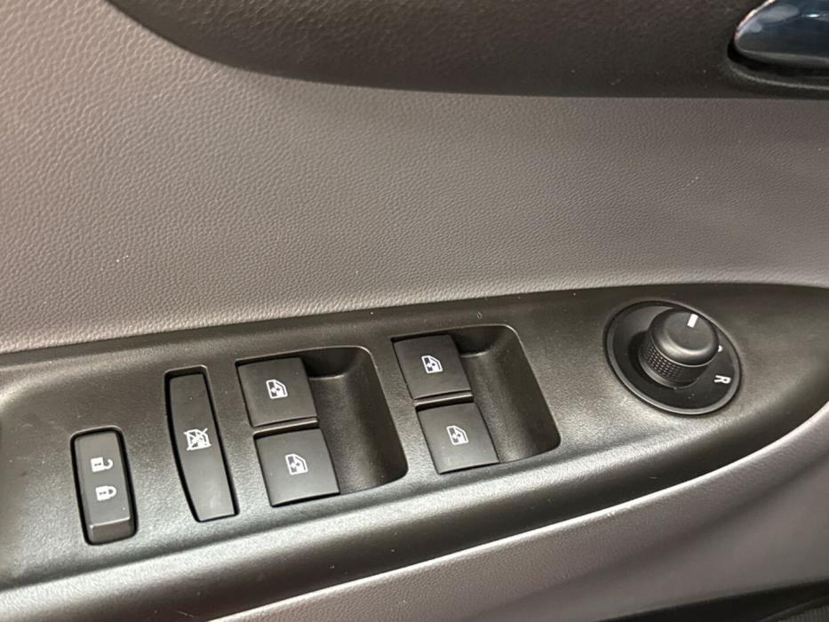 OPEL Karl 2016