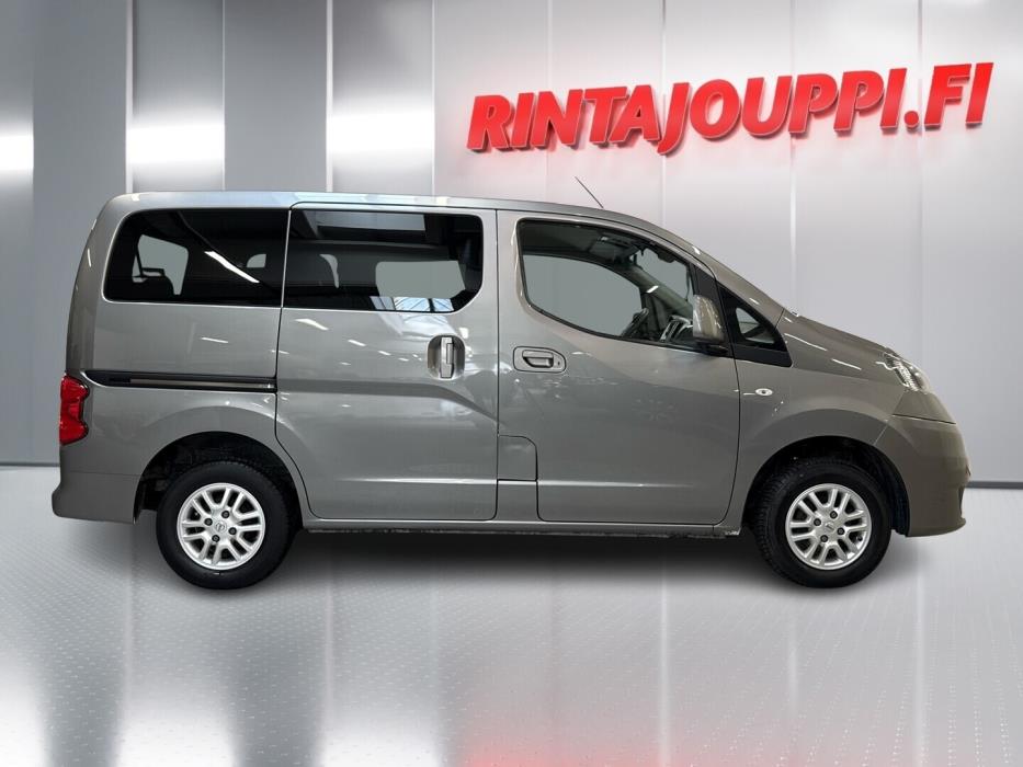 NISSAN NV200 2016