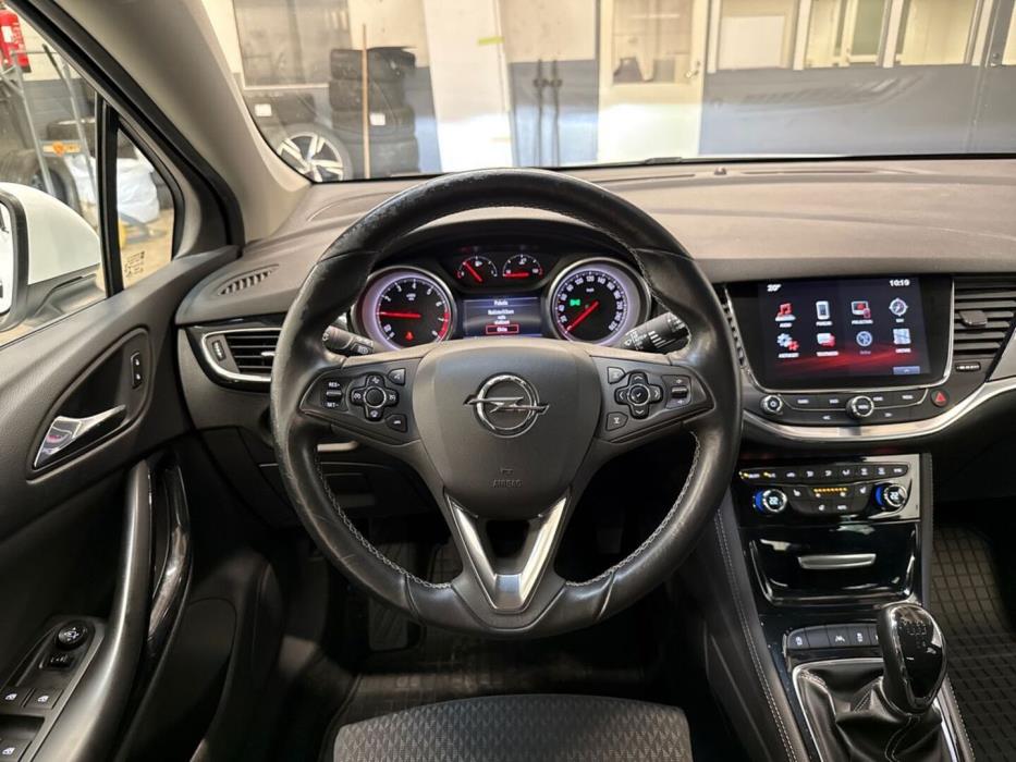 OPEL Astra 2017